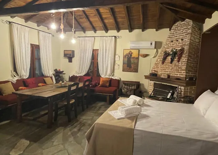 بيت للعطل Ampeli Stoneηouse