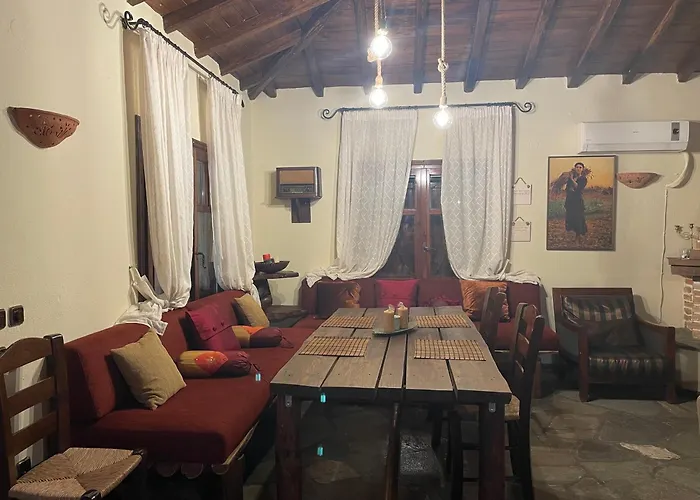 Ampeli Stoneηouse *